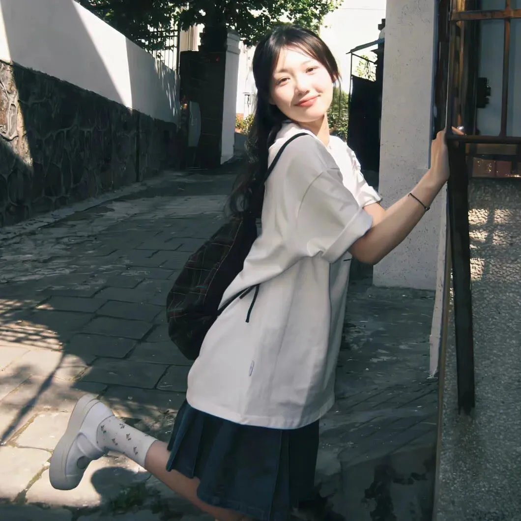 她从彼岸来她从地狱来